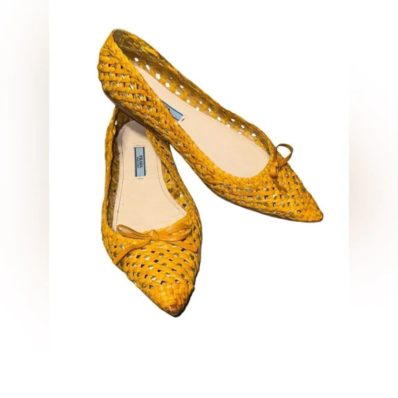 Authentic PRADA Calzature Donna woven leather slip-on pointed toe flats - Picture 2 of 8